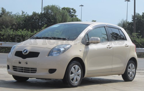 Toyota - Vitz